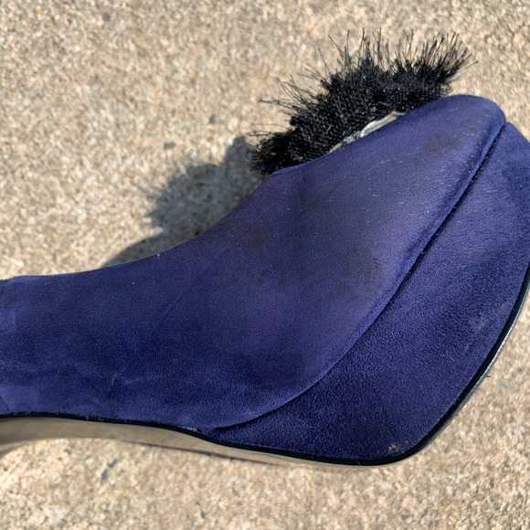 BCBGeneration Blue Scottie Embellished Pumps 8.5 - Picture 10 of 12